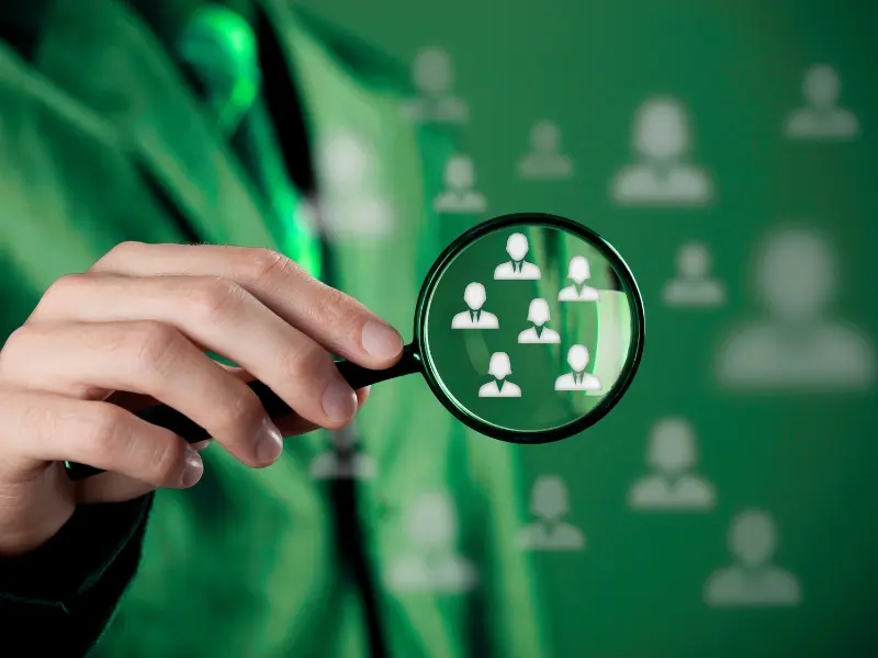 Yalla Go Online strategies for identifying target audience and increasing engagement